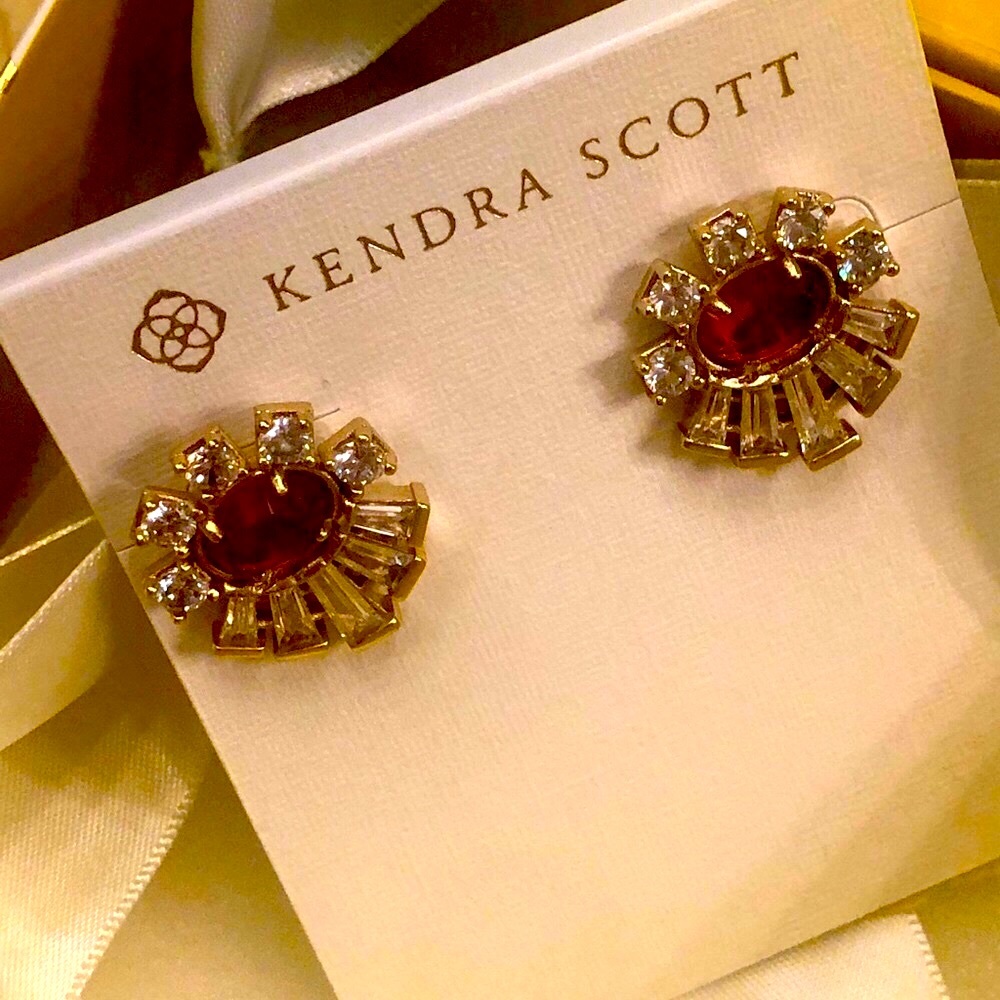 NWT RARE & Retired Kendra Scott Atticus Earrings Berry CZ’s Yellow Gold Perfect! - Picture 4 of 13